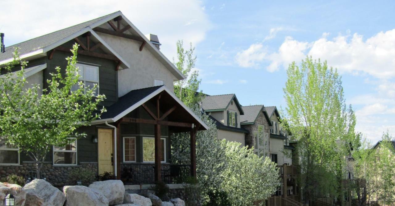 Luxury Townhouse In Wolf Creek Villa Eden Exterior photo